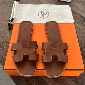 Authentic Hermes Oran Sandal